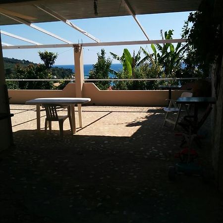 Varagoulis Giannis & Lenas Apartments Paramonas  Exterior foto